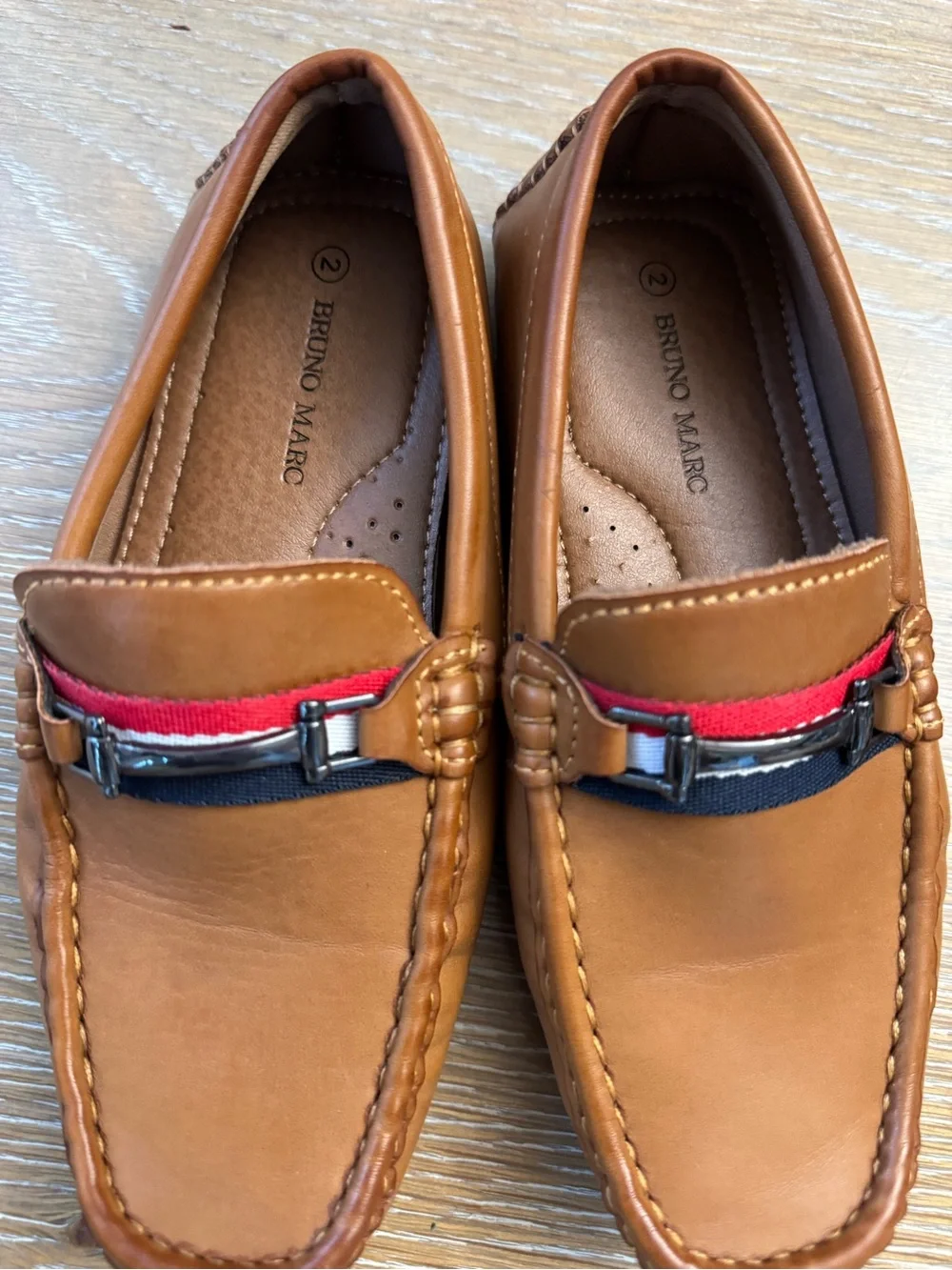 Bruno Marc Kids Brown Slip-On Dress Loafers with Red Accent, size 2